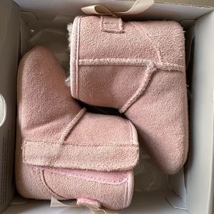 Ugg Jesse Bow II baby pink